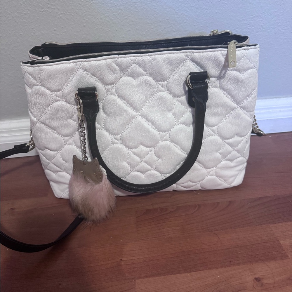 Betsey Johnson Light Pink Quilted Heart Shoulder Bag - Picture 2 of 3